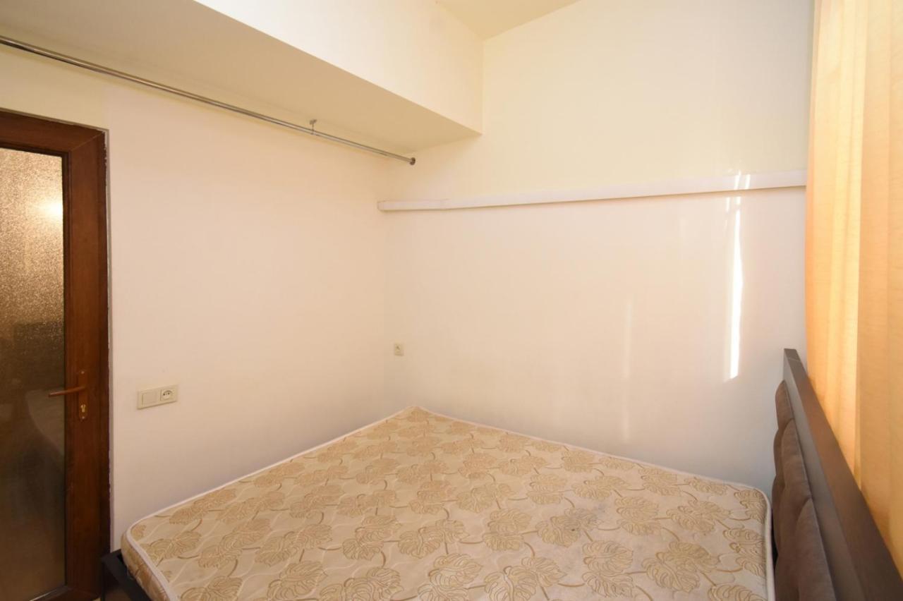 A&X Hostel And Tours エレバン エクステリア 写真
