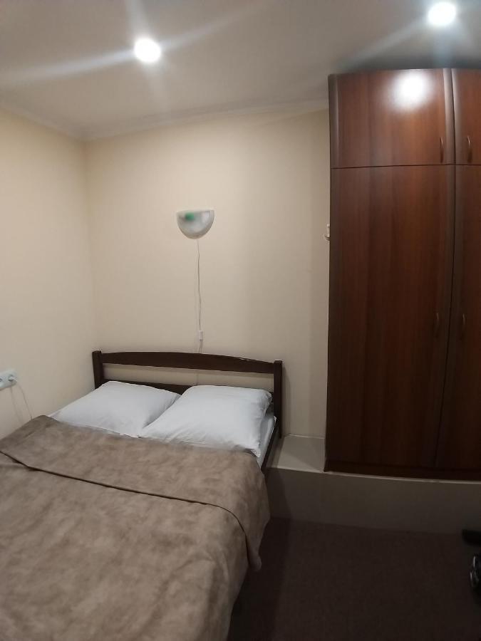 A&X Hostel And Tours エレバン エクステリア 写真